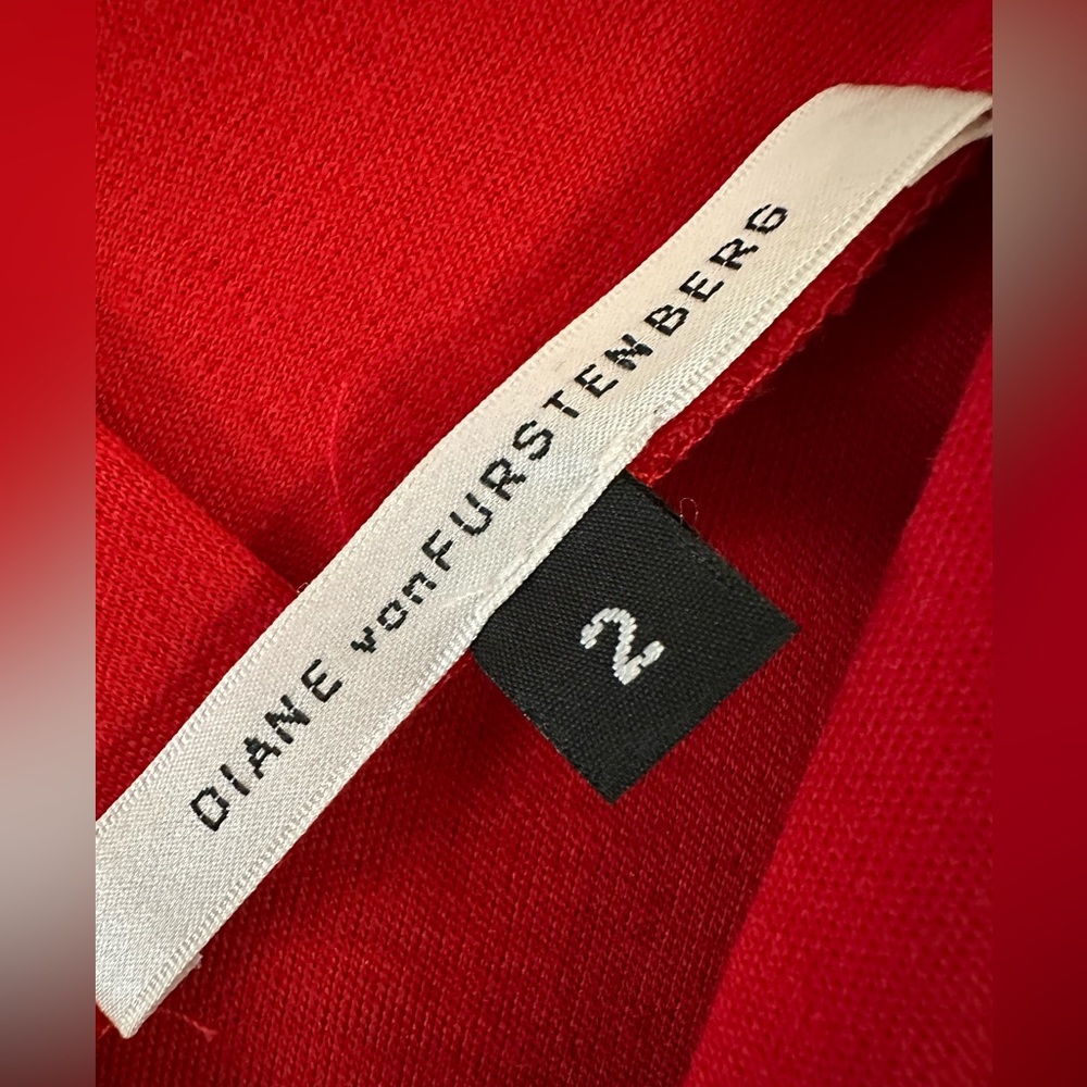 Diane von Furstenberg V from and back midi dress